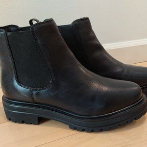 NEW RULE LONDON CHELSEA BOOTS SIZE 40 EU  (9 US)